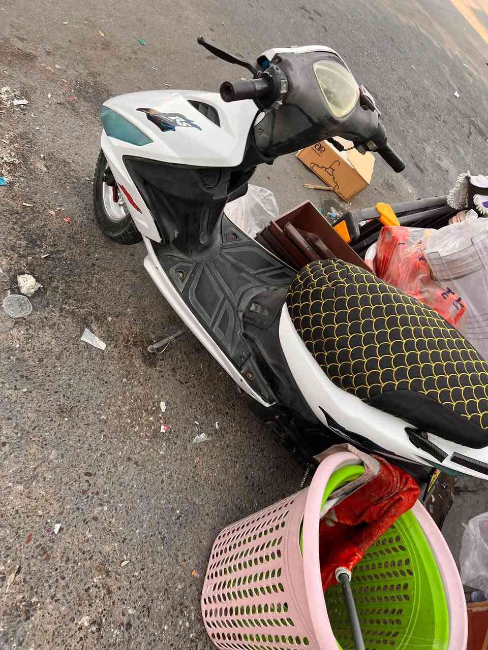 السلام عليكم ماكس مضلع للبيع سعرها 500وبيه مجال
بوشه55
تجفيت اول مره تنفتح 
كابريتر مو نوزل
نقص فقط باتري 
تشتغل سلف هندر

عنواني البصره المعقل شارع التربيه مقابل جامع عثمان
رقمي***********
