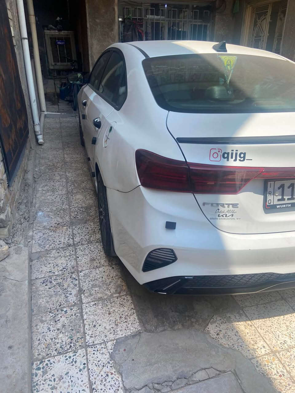 سلام عليكم كيا فورتي موديل 2024GT Lien فول سياره فتحة سقف كشنات جلد ومخمل المرهوبات 3وضعيات قيادة ستيرن حرف Dرياضي مكينة 2000دوش المرغوبه سياره ماشية52الف  وياهة بصمتين تشغيل حادثهة موضح بالمنشور بجم كبس مرقمة وجاهزة مكاني الامين سعر 145 للاستفسار ***********
