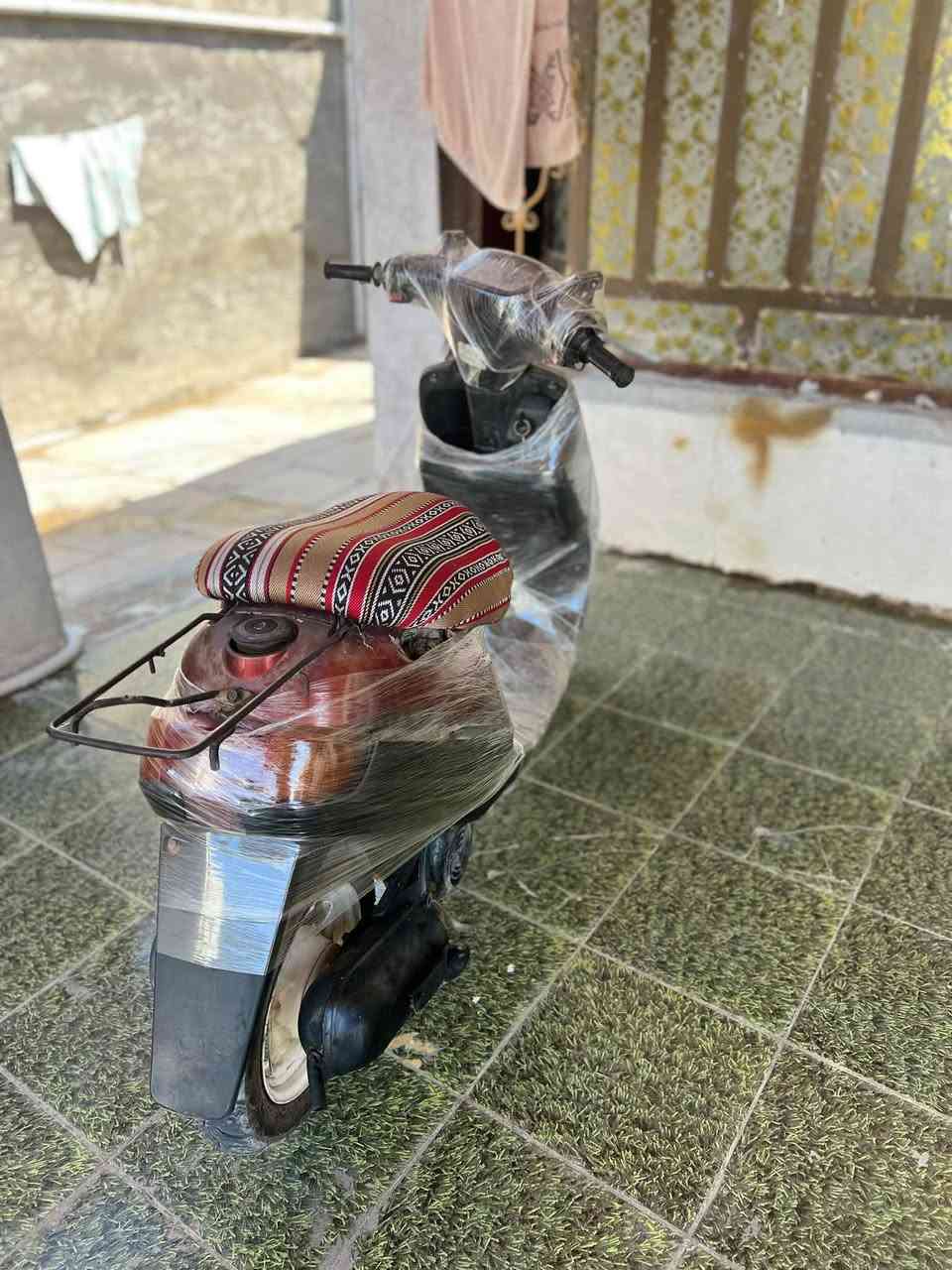 دراجه بتره بطه شغاله كهربائيات وسلف وبكلايت واشاير دراجه نضيفه نضافه كدام عينك شلعه ومعدل دراجه سعره مال مستعجل نضيفه وسعره 200 الف وبيه مجال رقم ***********
