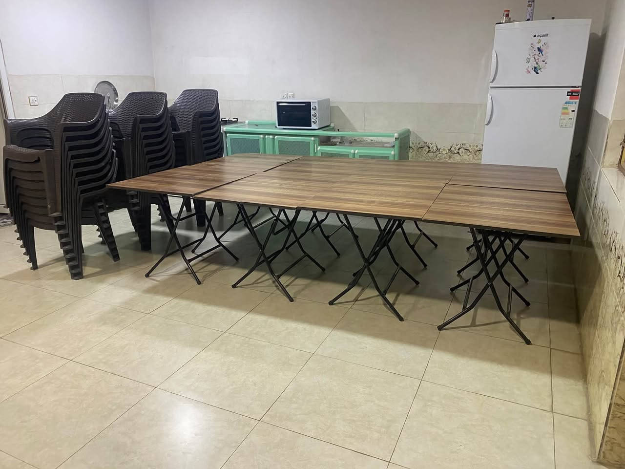 ميز ٨ قطع • كراسي ٢٧ قطعة