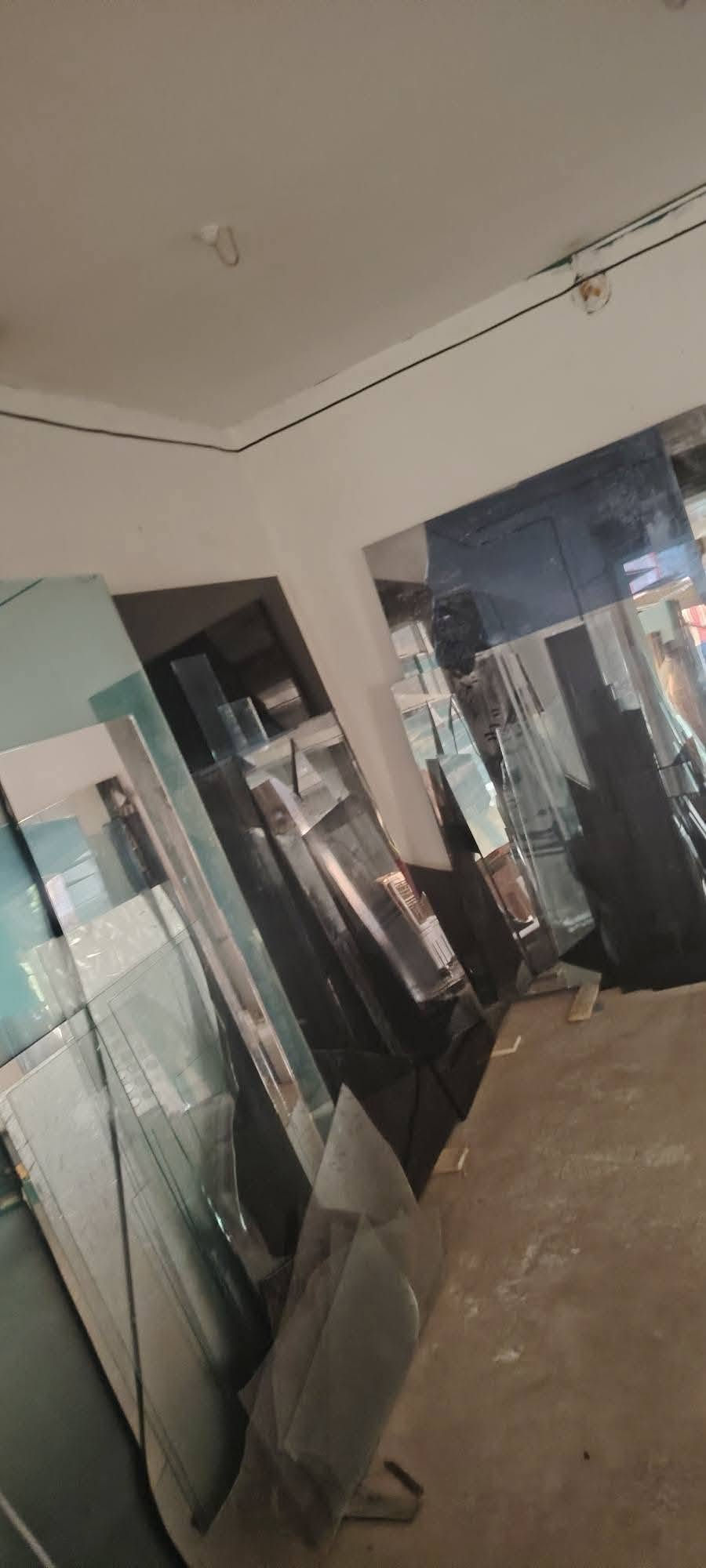 #عروووووووووض على كل انواع الجام
#زجاج #معجون
#يعلن جاسم السويفي للزجاج و المرايا عن عروض كبرى
#لأصحاب المنازل والشقق والمجمعات السكنية 
#في تركيب الزجاج افضل انواع وكل انواع الزجاج موجودة ماعليك غير تراسل الصفحة ونجيك ناخذ قياسات 
#بأسعار رمزية 
#الاسعار شاملة الشد والتوصيل وكلشي 
#هاي الفترة عروض المفروض واحد يستغلها ويشتغل بيته
#معجون النمر  الاصلي 
#راسلني ومعليك 
#رزقي ورزقك ع الله
 
*********** 
واتساب متوفرررررر
