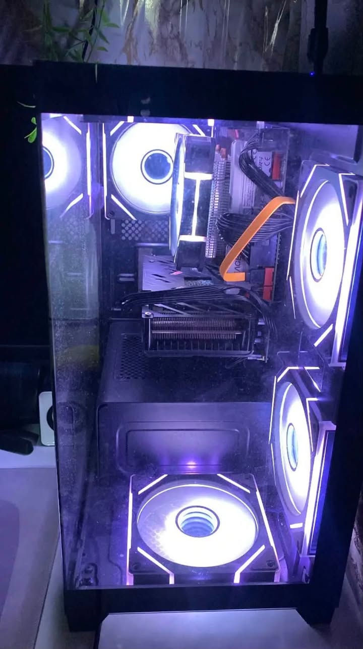 مكلف بالنشر يعني مو الي*
حاسبة للبيع كيمنك 

المواصفات:

Rx 580 8gb
Xeon e5 2650 v4
Ram 16gb 3200
Psu 500w
Ssd 237gb hdd 512gb
Case 6 fan argb with hub
Air cooler

السعر المراد:400 الف

للتواصل فقط مع البائع رقمه ***********
