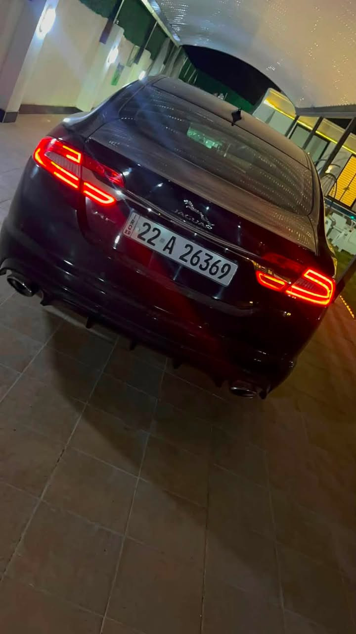 جاكوار موديل 2014 XF مكينة V6 3000 سوبر جارج غنية عن تعريف سيارة وكالة سردار  كير مكينة مكفولات اكسل صدر كله مكفول بيها شوية مقدمة بنيد بس على كد شبرين بقية مبيها شي فول مواصفات كشنات كهرباء شفتات ستيرن كير معروف 8 نمر  مري شفط  كير ماوس 4 انضمة قيادة ونضام سباق  عداد 300 داخل احمر كلش حلو بلادي تبريد ثلج صندوق شفط كشنات خزن سلايد سستم سماعات Meridian ليد امامي وخلفي ماشية 148 الف كيلو تراي شركة بشرط سيارة حلوة كاعدة ونضيفة *********** مرواس فقط

