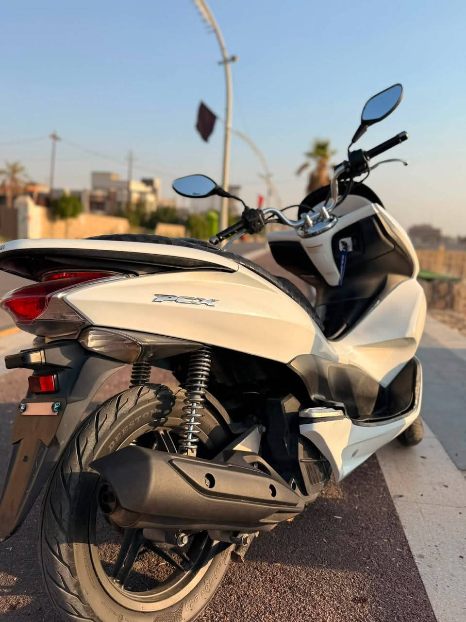 السلام عليكم Pcx  2016
لون ابيض مكينه 150 

مال رمبه جديد كلش. شخط مابيه

جاهزه ومابيه اي نقص 

السعر  _  13 $

عنوان _ ديالى بعقوبه الكورنيش 

متواجد ع نت

هـ / ***********

