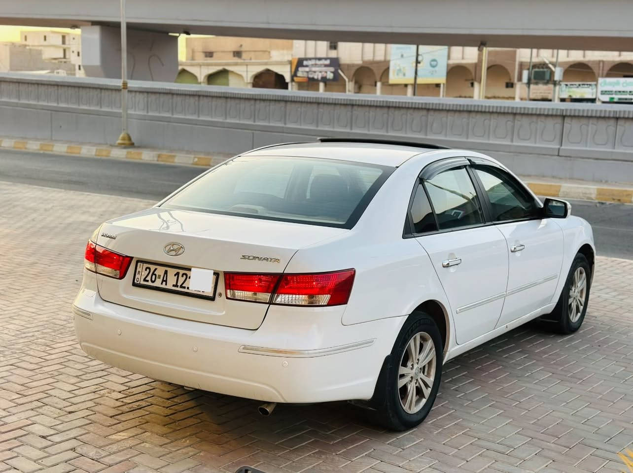 سلام عليكم سوناتا ٢٠١١ مكفولة سيارة جديدة ونضيفة كلش بسمي تحويل مباشر مكينة كير صدر تبريد ثلج سيارة جديدة كلش فول مواصفات اشاير بلمري داخل صاج 
‏ماشي 165￼فتحة ٢٤٠٠  عليها رقم  إنكليزي مميز ￼مكاني 

صلاح الدين-تكريت  
للاستفسار ***********
