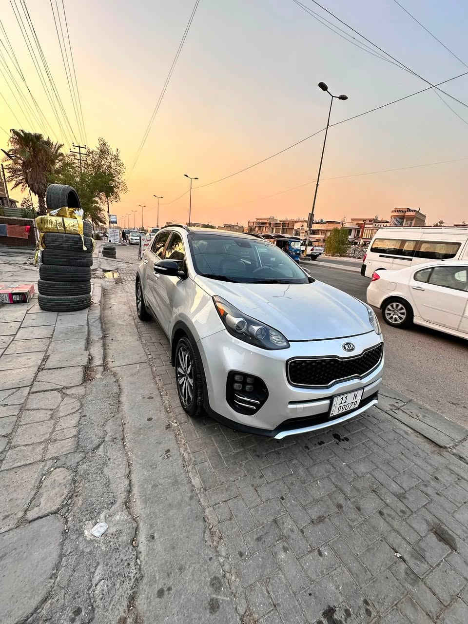 السلام عليكم

بيع او مرواس
سبورتج سلفر موديل 2018 فول مواصفات داخل جلد كشنات تدفئه حساسات خلفيه رادارات جانبيه بانوراما مكينه 2400 GDİ  مودات قياده سياره جديده كلش وكامله صدر نضيف  
الضرر جاملغ وبنيد ومصبوغ شبر من الباب مباوكين اللون  وصبغ جوه قبغ البانزين اثر جراد 
سياره جاهزه من كلشي 
السعر 132 بي محال
العنوان بغداد حي الاعلام
***********
