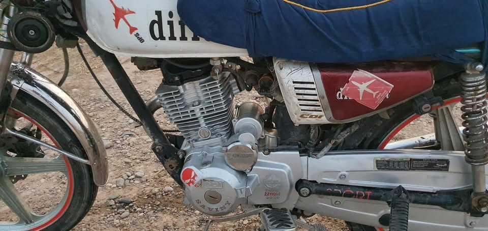 سيفان موديل 20 جديد ونضيف شرط نكره سلف
السعر 425 وبي مجال المكان كياره اتصل وتدلل ماطور معمر جديد تشغل وتطلع مانقصو اي شي  ‭***********‬
