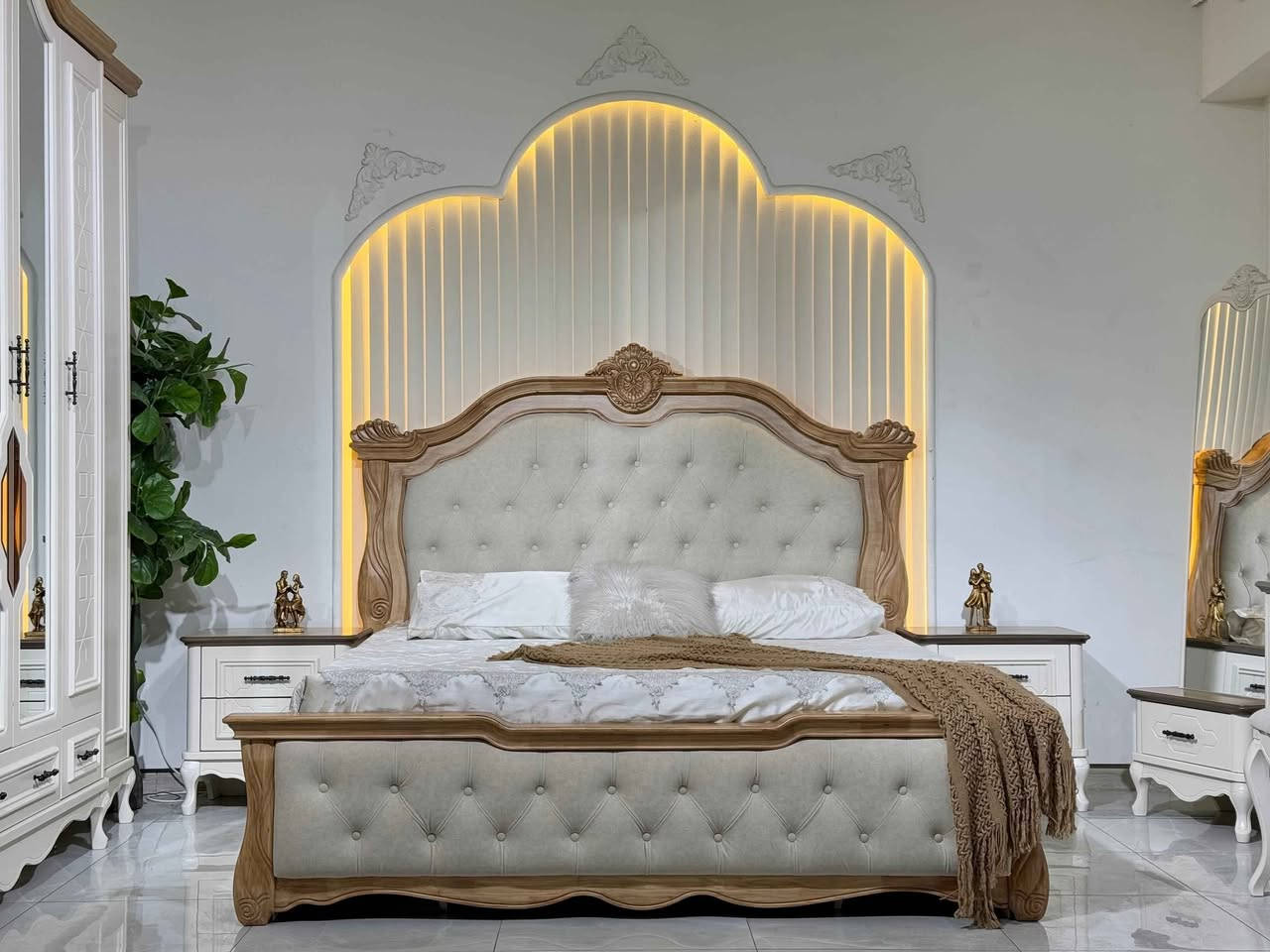 غرفة نوم 
مزيج بين البساطة والنزاكة 

متوفرة الان😍🔥 
لدى  شركه اثاث لاايطالي الغرف انوم 2

احجز الان وحصل على :

- ضمان 5 سنوات
- توصيل يوجد داخل بغداد
- توصيل 🚚 الجميع المحافظات 
 ملاحظه::تنزيل غرفه من سياره ع الزبون 
العنوان: بغداد بغداد, العراق
