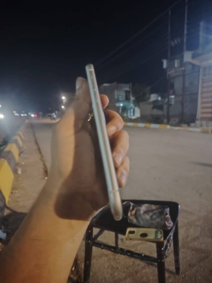 آيفون ١١للبيع سعر ٢١٥بيه بس هاي ضربه بضهر لي موضحه بصوره باقي بلادي مكفول كفاله عامه توصل ع رقم ***********
