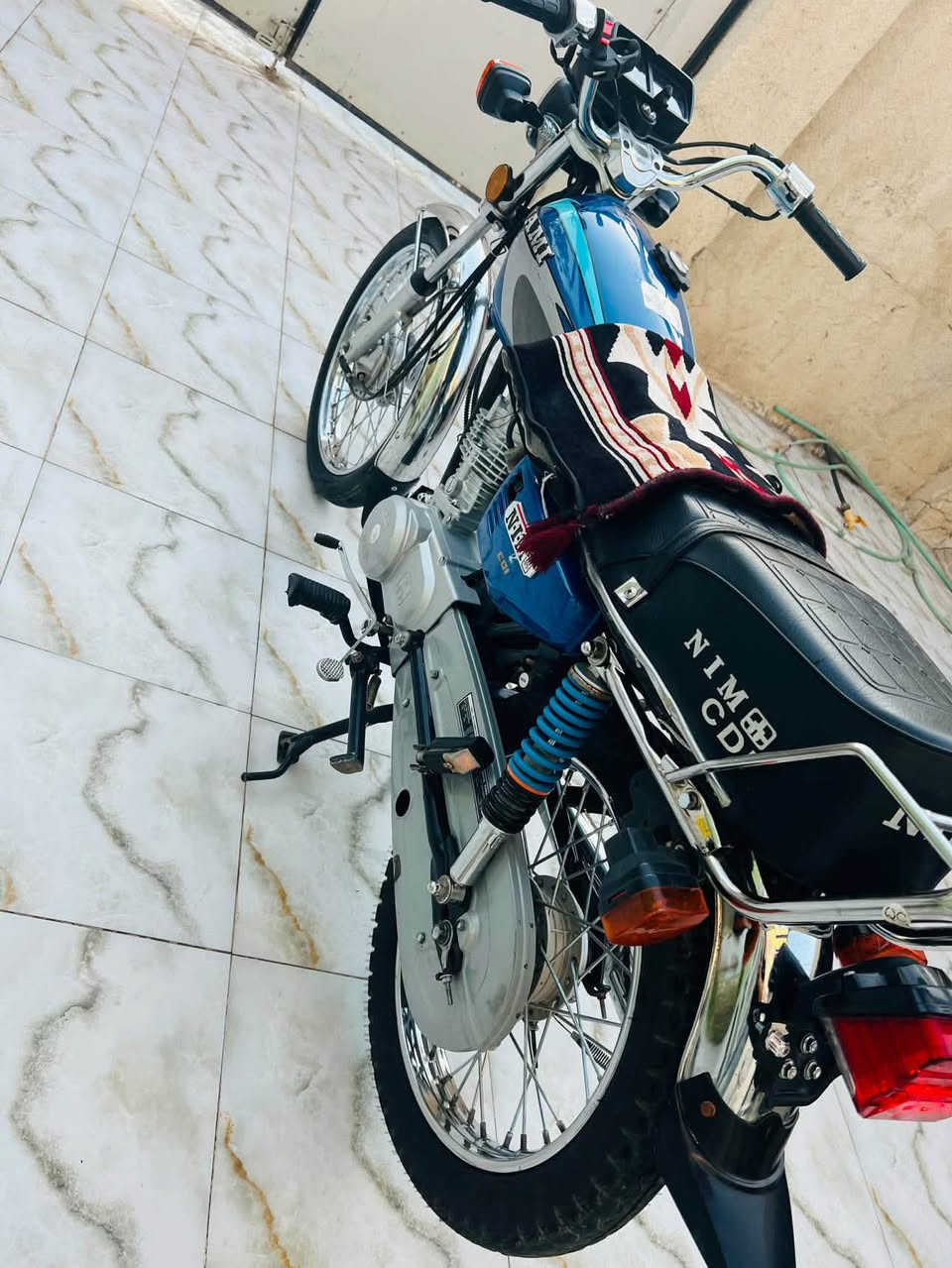 السلام عليكم درجه نامه امتياز شبه الشلامجه البيع درجه مكفوله. كفاله عامه الدرجه  جديده ابمعنه الكلمه صار 3اشر من طالعه من الوكيل الموديل 2025 كله شغاله كهربايات السعر 670 اوبيه مجال المكان حله شارع السياحي منطقه الرواشد الرقم ***********
