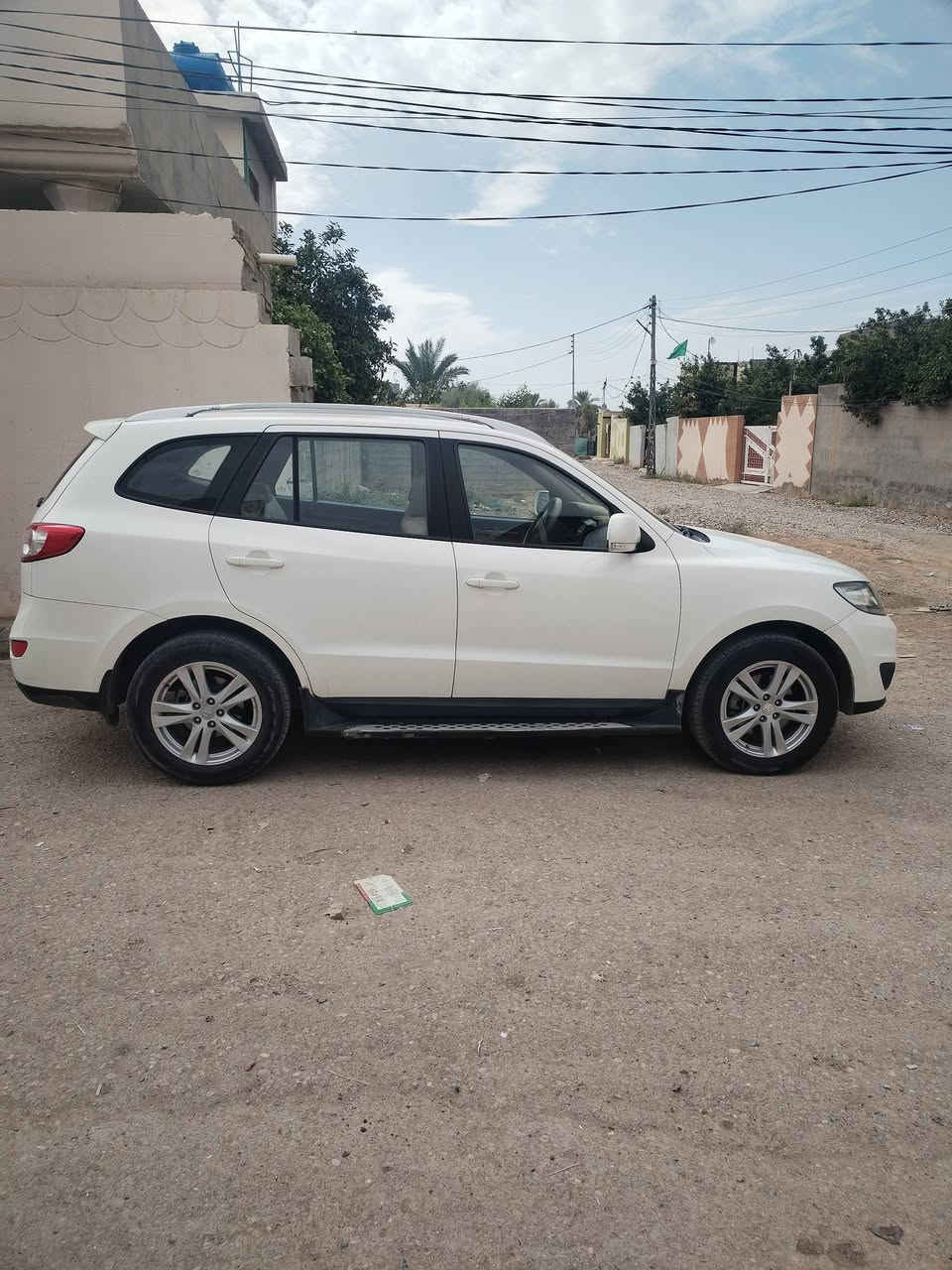 سنتافيا ٢٠١١ خليجي ٦سلندر ٧ راكب تبريد ٣قطع ماشيه ٢٠٠ كم السعر ١٥٠ بيها مجال *********** واساب

نص مكتوب في الصور:
- iQ iQ CARS