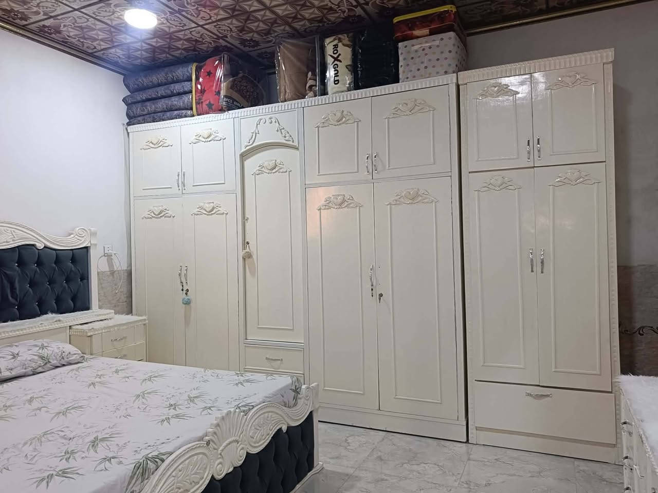 للبيع غرفه تركي فصال عراقي دراجه اوله بعد جديد الي يريد هذا رقمي ***********
