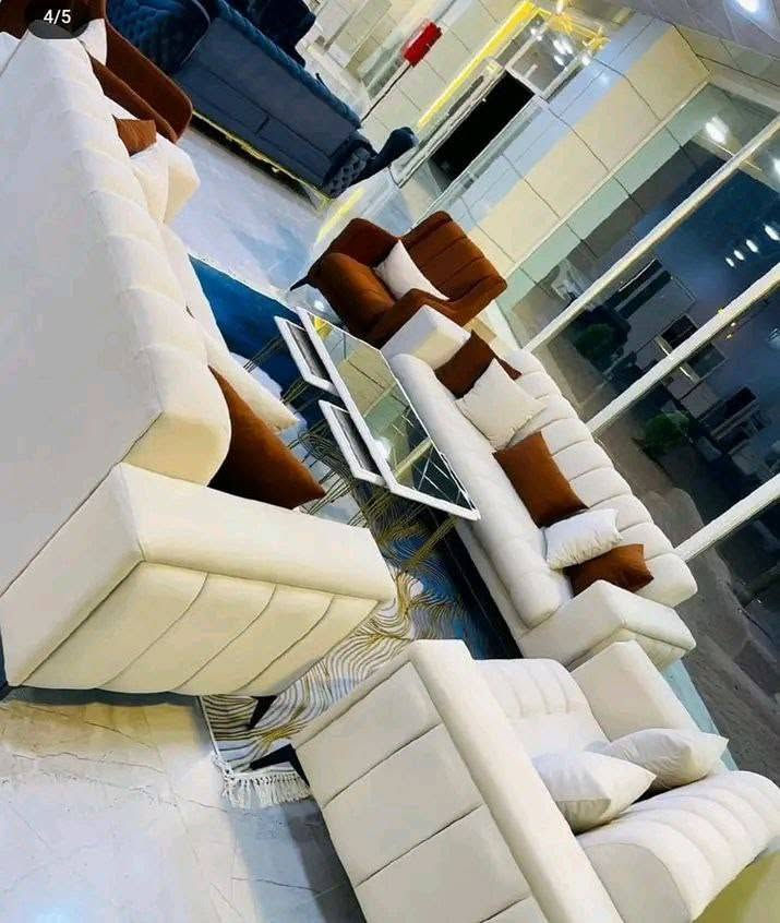 عرض خاص  خلال اسبوع فقط 

سعر 425الف
قماش قديفه رجل عظم عاج ويا 4كوشات فقط 
❌❌❌❌❌❌❌❌❌

أنتبااااه إلى لأسعار 
ال١٠ مقعد   400
ال٩مقعد  385
ال٨ مقعد   350
ال٧مقعد  325
ال٦مقعد  300
ال٥مقعد  275

توصيل داخل بغداد مجانا  اطراف15
صنع عراقي  
أحدث التصاميم الفنية 
🖍الشغل حسب طلبكم من ناحية اختياركم الالوان وعدد المقاعد 
⭕️مواصفات العمل 
♦️اسفنج. مميز مينزل 
⭕️ الخشب مقعد مضغوط بلاويد
رجل عظم عاج  

⭕️القماش 
 قديفه 

❇️قياسات القنفات ❇️

العرض 75
190سم  القنفه الكبيرة ام ثلاث مقاعد 
150 سم القنفه الوسط ام مقعدين 
75 سم  الكرسي. 
🌹🌹🌹🌹
جميع الالوان متوفره
التوصيل  سريع 
للحجز ارسل
 الصورة 
والاسم 
ورقمين موبايل 
والعنوان
على الخاص
***********
