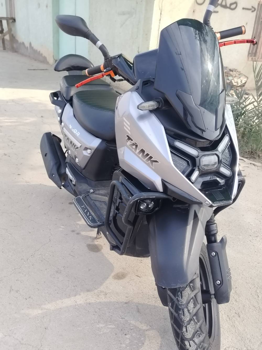TANK • ياباني • ماشيه ٢٠٠٠