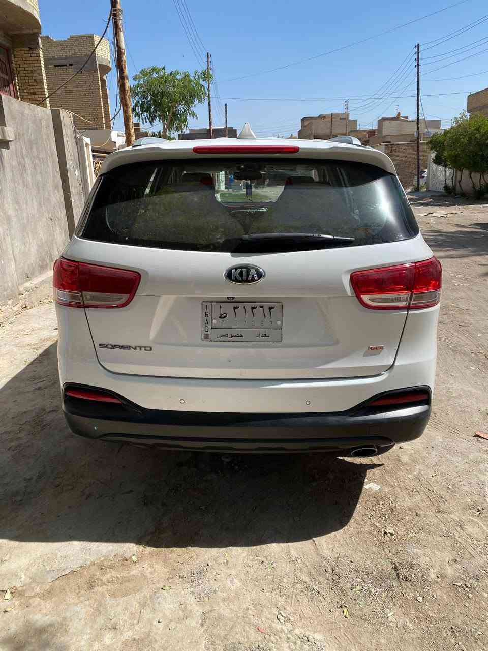 للبيع
كيا سورنتو موديل 16 وارد امريكي (كلين تايتل)

موقع السيارة بغداد تاجي سبع البور 

السياره تحويل ثاني يوم باسمي

مواصفات السيارة 

محرك 4 سلندر ( GDl )

7 راكب 

تخم تاير جديد بلجيس عندي وبعده ما شاده 

تبريد 2 قطع 
 
فور ويل 

السعر (170)

للتواصل (***********)

@إشارة
