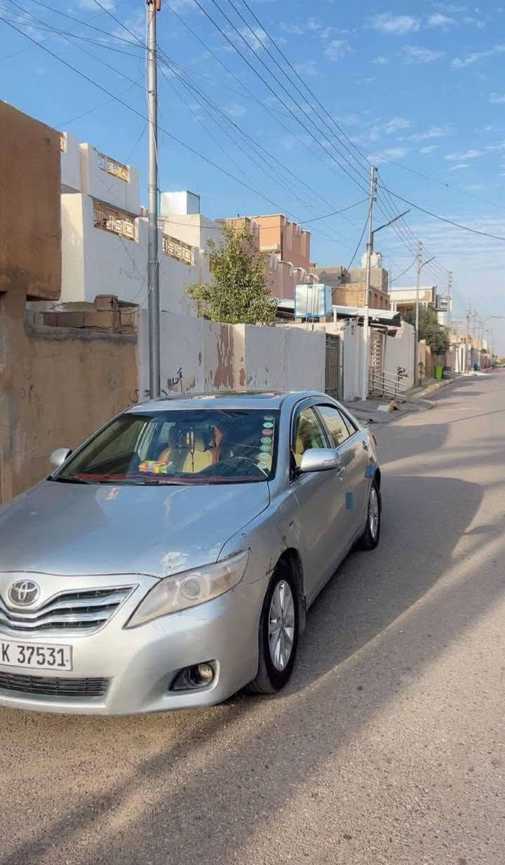 السلام عليكم كامري للبيع 2008خليجي فول مواصفات
مكانها الانبار الرمادي 
مصبوغه حزام 
وضربتها الجاملغ الخلفي الايسر 
تنته او فتحه سقف
وتحكم ستيرن
ومثبت سرعه 
يعني مواصفات كامله 
سعر 95وبيها مجال للشراي 
الهاتف/***********
ملاحضه/الي مو شراي لا يتعبني
