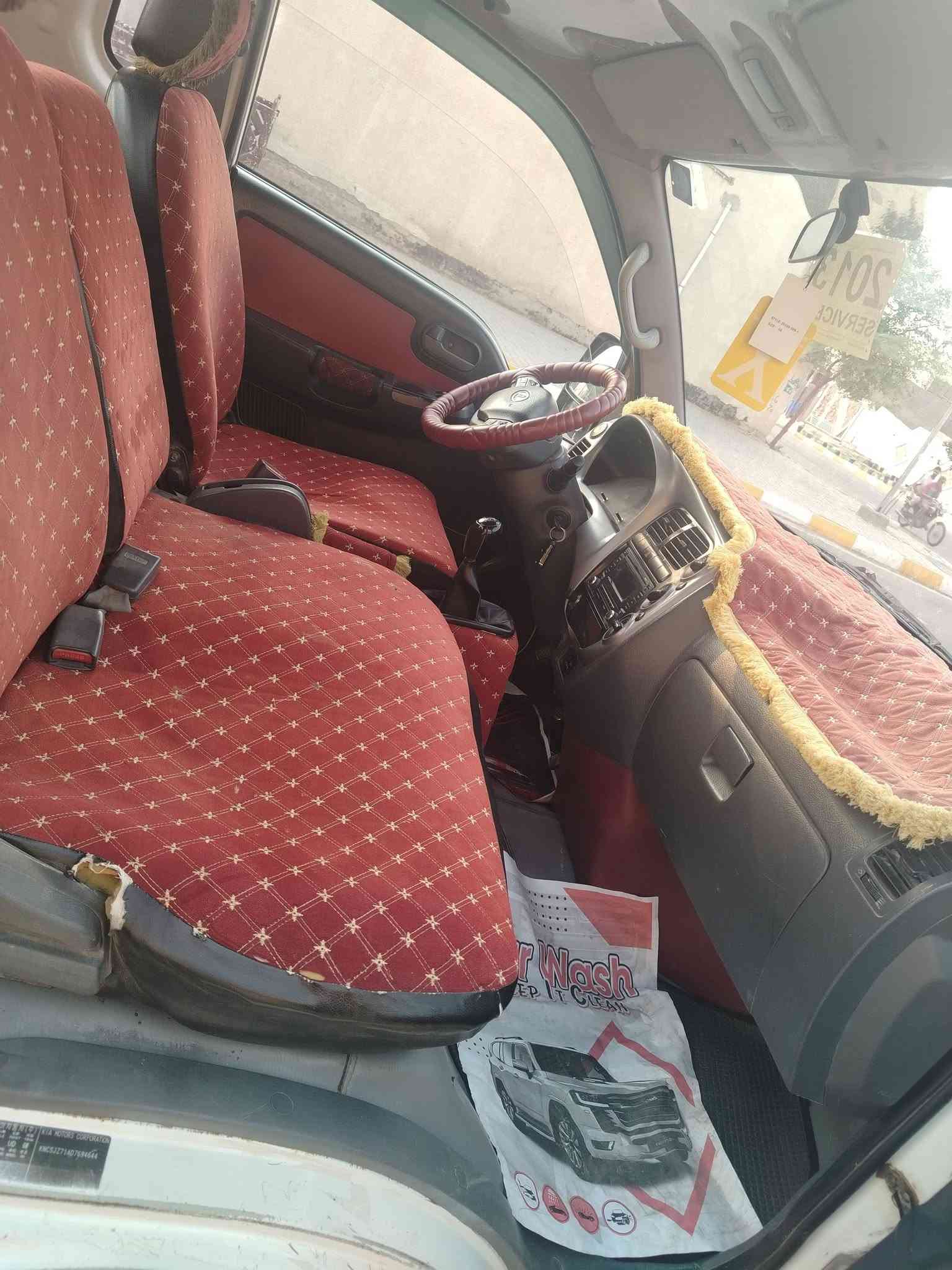 السلام عليكم كيا 2700موديل 14وقم واسط انكليزي سياره مكفوله من ضربه وحرك لاصرف والبخار وكير واكسل وشاصي ورقم شاصي وصدر تخم تايردوشمه كهربائيات جاهزه جديد تبريد ثلج  منضومه كامله مجدده لل 30 وين مايعجبك أحول معروضه 90 وبهئ مجال بسيط شراي يتصل ***********
