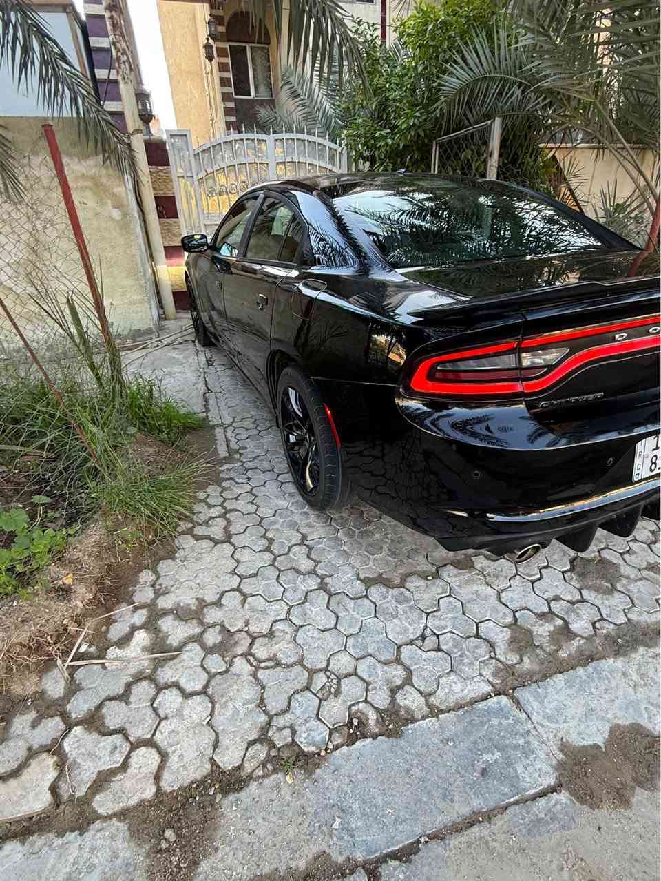 السلام عليكم
جارجر موديل ٢٠١٨ sxt  دفع خلفي تو ويل حادث جاملغ وباب خلفي الايرباك سليم
سياره نظيفه محرك كير مكفول بلادي
ماشيه 93 الف ميل
تخم تاير جديد 
بلكات ريسك اصلي
صدر امامي خلفي جديد 
فريز تبريد جديد تبريد ثلج
فيتم بم وفلتر جديد
سياره نظيفه مابيهه مصرف 
رقم بغداد الجديد باسمي 
مكانهه الكرخ قرب البياع
السعر 187 وبيهه مجال بسيط
*********** بغداد, العراق
