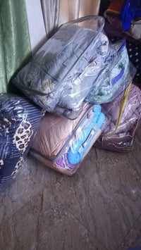 غراض مستعمله قليل مكان بغداد السيديه ابيعهم بسعر مناسب كلش 07700249518
