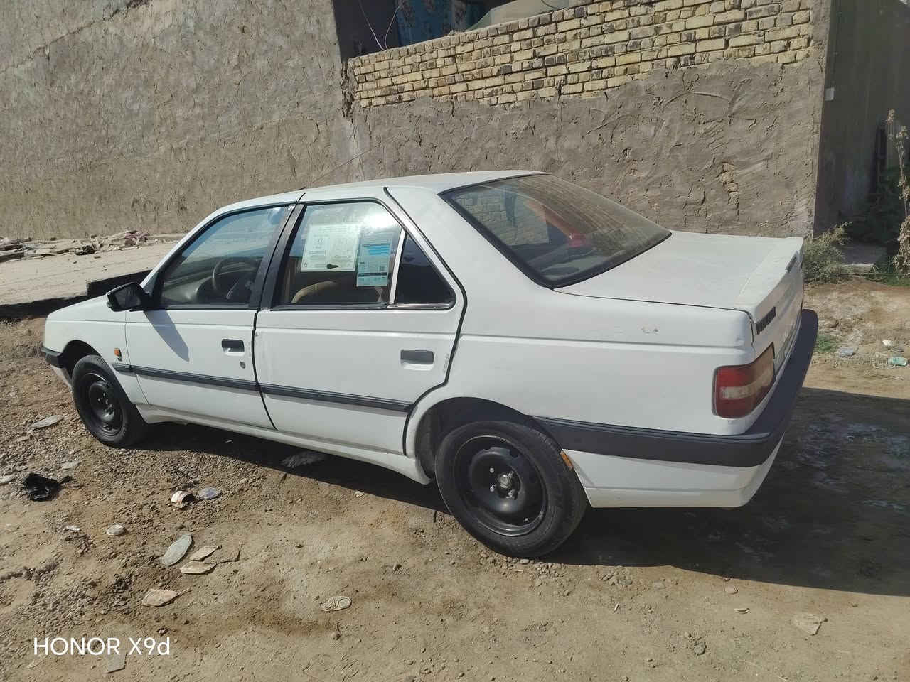 سلام عليكم بيجو
للبيع مستعجل 
السيارة احلامن الصورة
عليهة ادامة كاملة
تخم تاير باتري جديد
حدادية ابريك جديد
محرك كير شرط
رقم دولي لل سنة 30
العنوان ديوانية مهناوية 
السعر 29 اوبيهة مجال
***********

نص مكتوب في الصور:
- HONOR X9d