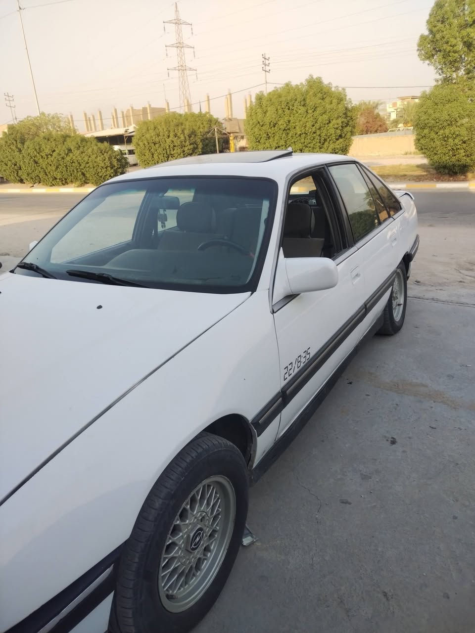اوبل اوميكا البيع جديدة كلش
صبغ او سمكره جديد كلش

مكينه او كير مكفولات ٢٥٠٠ 

تخم تاير حداديه بل جيس شرط

غرف جديد كلش كهربايت كله شغله

يحتاج كمبريسر او غاز التبريد

السياره جديده شخط مابيه

مكان السياره بابل مسيب 

السعر ٣٧ وبيه مجال كلش قليل

***********

