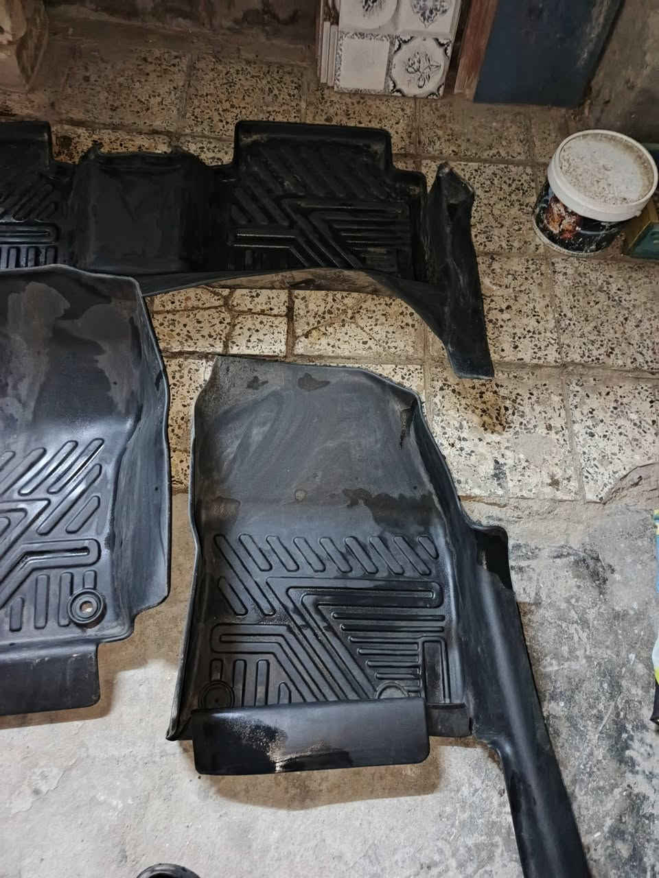 سلام عليكم كاعيات حوضيات لبيع كورلا صيني وامريكي مديل 20 وفوك السعر 60 وبيهن مجال 
واقيات لبيع كورلا صيني وامريكي مديل 20 وفوك السعر 20 وبيهن مجال الموقع شهداء السيديه حي التراث رقم ***********
