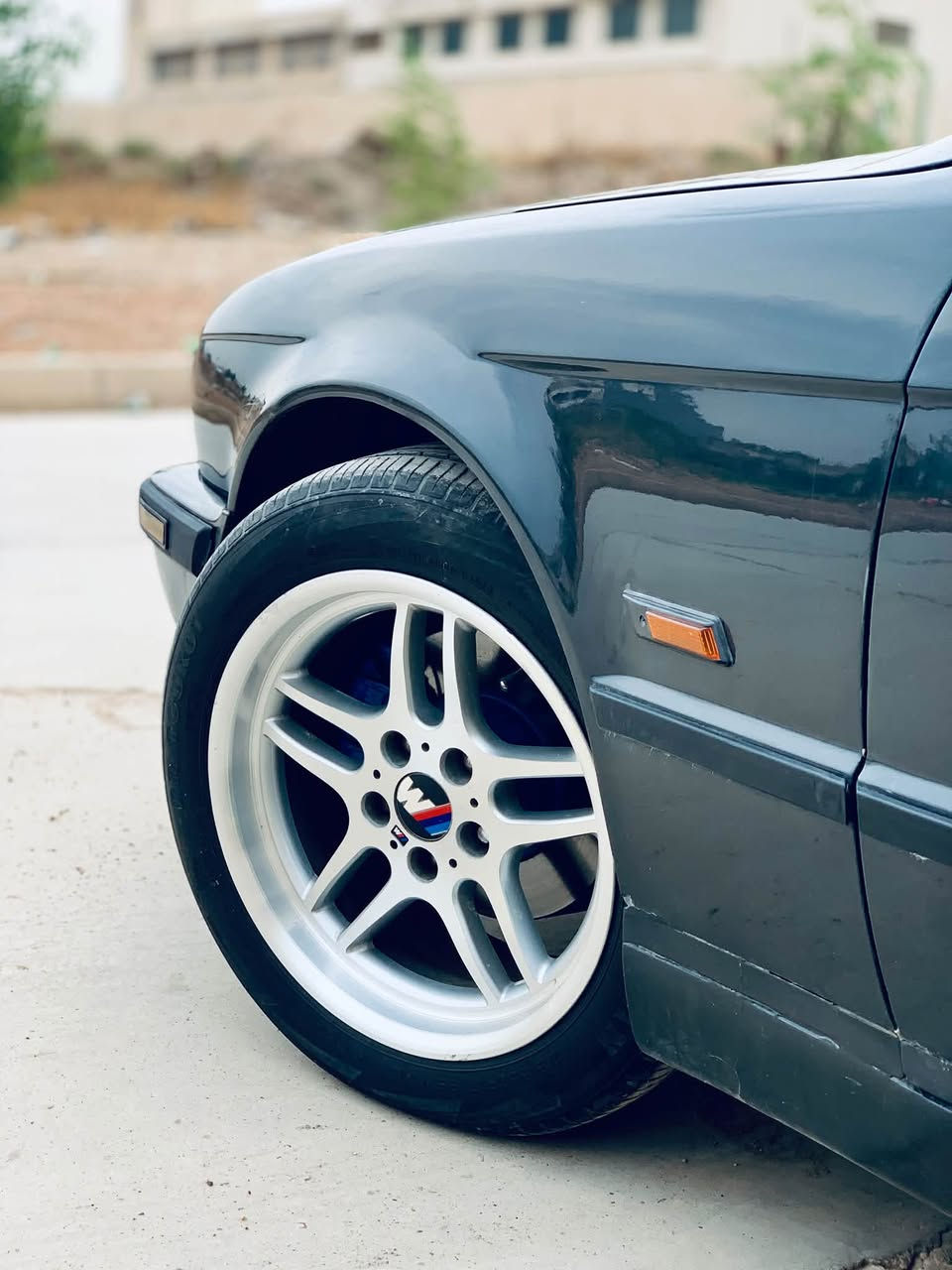 بي ام 525i • موديل 1995 • شرط التحويل