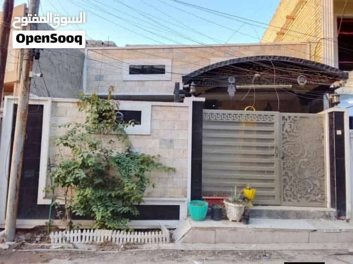دار طابو زراعي للبيع 100 متر في منطقة الدورة/ كفاءات الصحة / منطقة نظامية كاملة الخدمات 
بناء طابق ونص 
يحتى على غرفة واحد في الطابق الاعلى مع الصحيات
  للاستفسار عبر واتساب ***********

