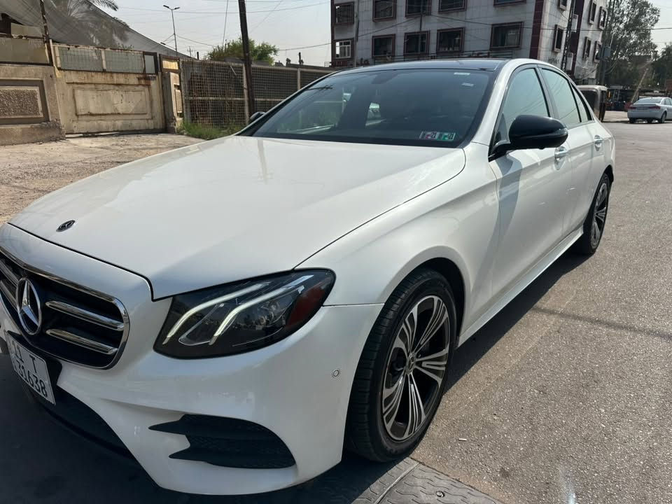 E300 
رقم بغداد ابسمي ماشيه 28 ميل فقط تبديل صندوق 
جديده جدا فووول موصفات مكينه 2000/ توربو 
تخم تاير جديد
مكاني بغداد 
***********
