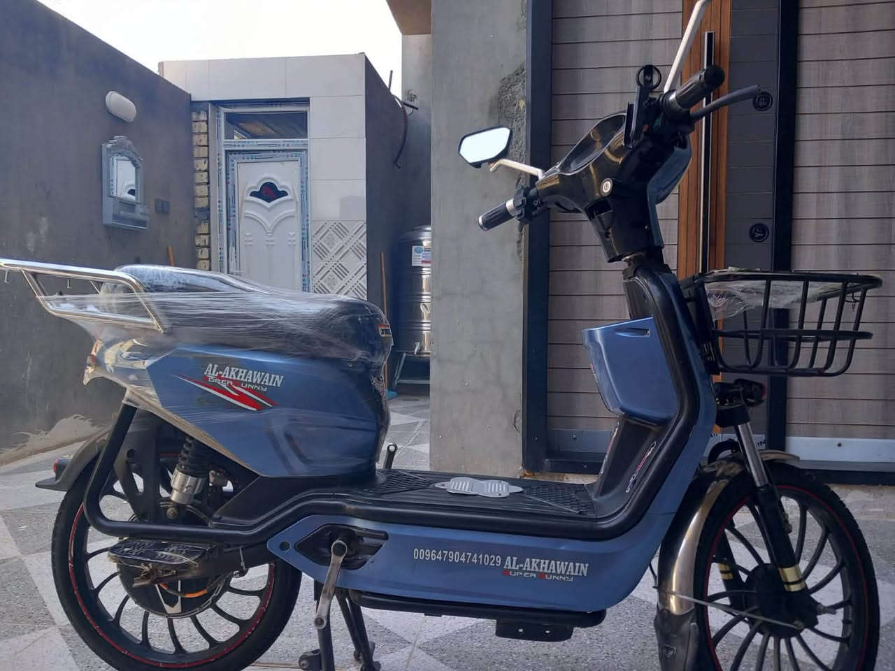 دراجه للبيع
نظيفة ما مبدل شي بيها
السعر (250) وبيها مجال
للتواصل ***********

