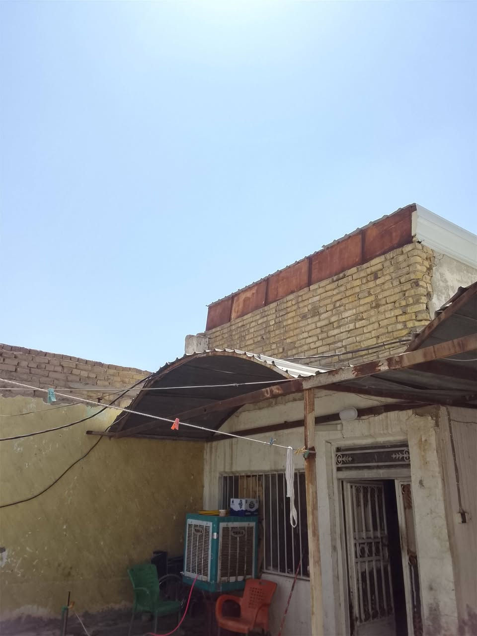 سلام عليكم سقيفة جينكو تسكام طول 7 عرض 6 تقريبا قيم واخذ مكان ديوانية نسيج ***********
