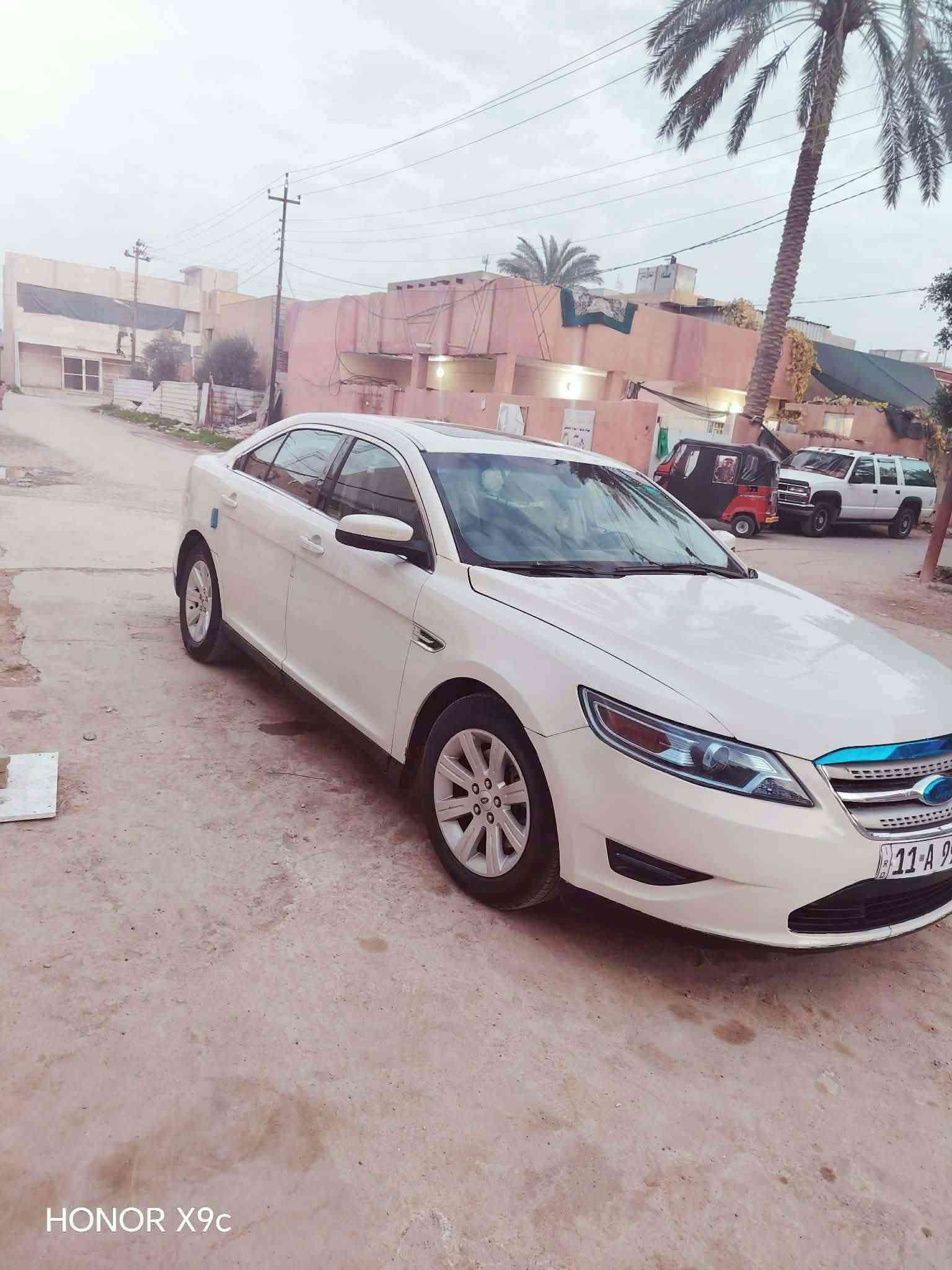 فورد تورس خليجي موديل 11 بصمه فتحه تبريد ثلج بيها 4 قطع بدون دواخل باسمي رقم انكليزي جديد سنويه 2030 السعر ب80 وبي مجال رقم التلفون ***********

نص مكتوب في الصور:
- HONOR X9c