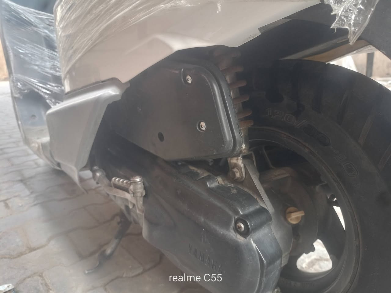 ✨ دراجة للبيع بيكم🏍️✨
🔥 نظيفة ومرتبة وجاهزة للاستخدام

💰 السعر: 600الف دينار 
💵 يوجد مجال بسيط بالسعر للجادين

📍 #العنوان_الكاظمية_قرب_شعبة_الخامسة 
📞 #للاستفسار_***********

نص مكتوب في الصور:
- realme C55