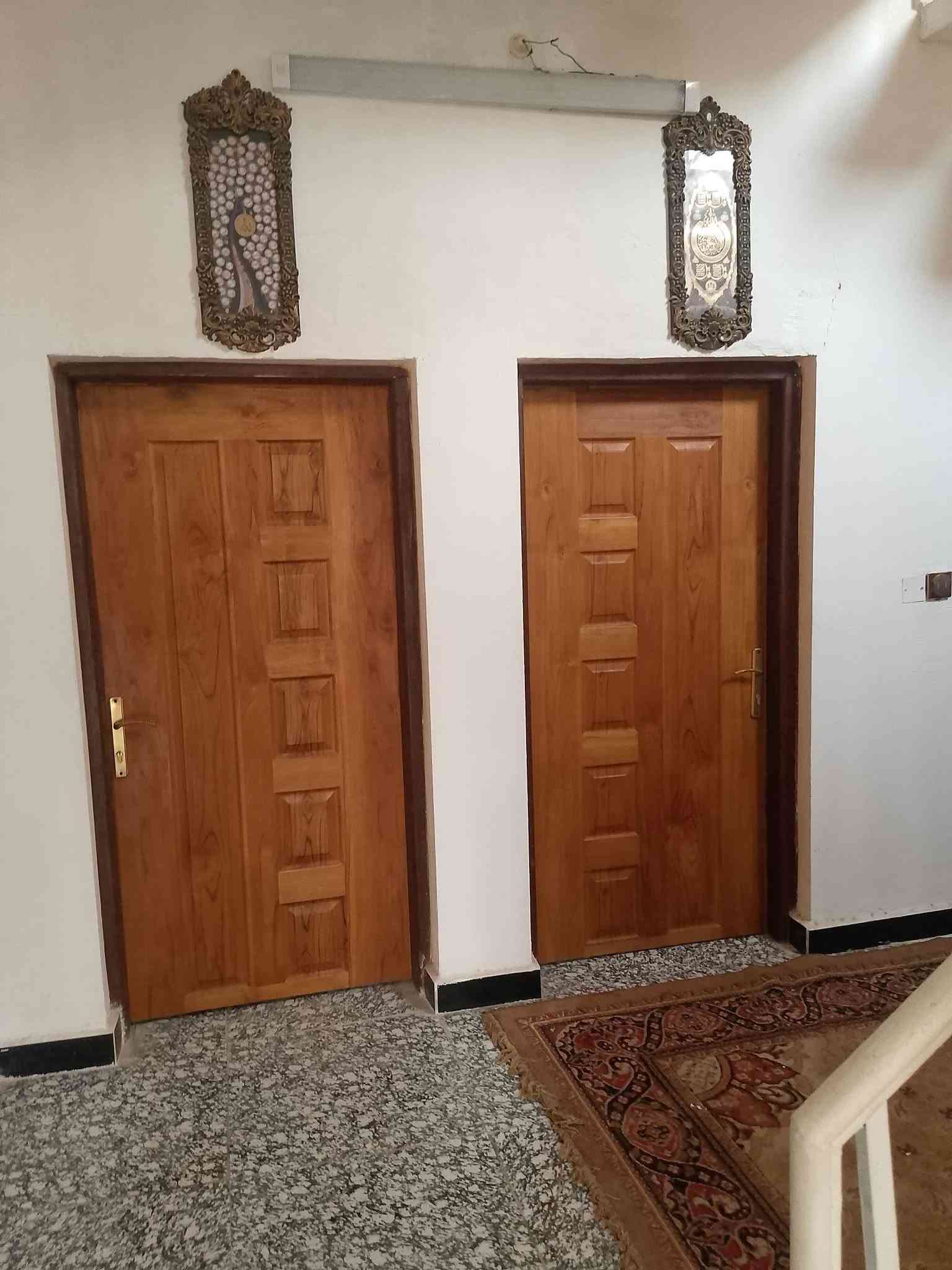 لا توجد تفاصيل

نص مكتوب في الصور:
- بيت للبيع 150م الورديه قرب مدرسه عمر المختار غرفتين السعر 45 بناء طابوك صطح صب ***********