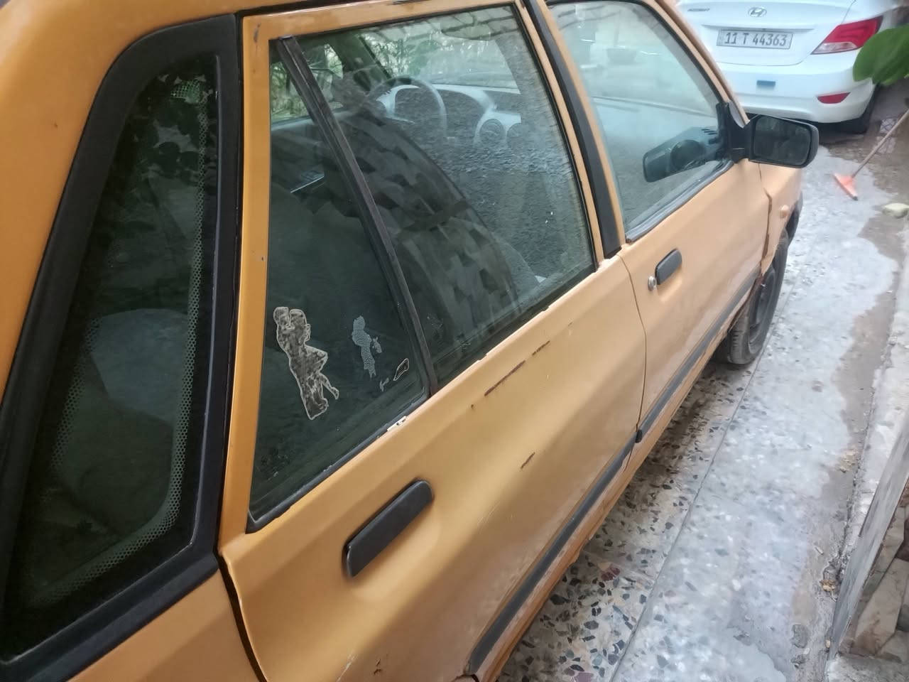 سلام عليكم سايبه ٢٠١١  صاحبه جيراني هيئه مصفره غرامات ٤٥٠ عل مشتري صافي ب13 شراي يتصل ‏‪***********‬‏
