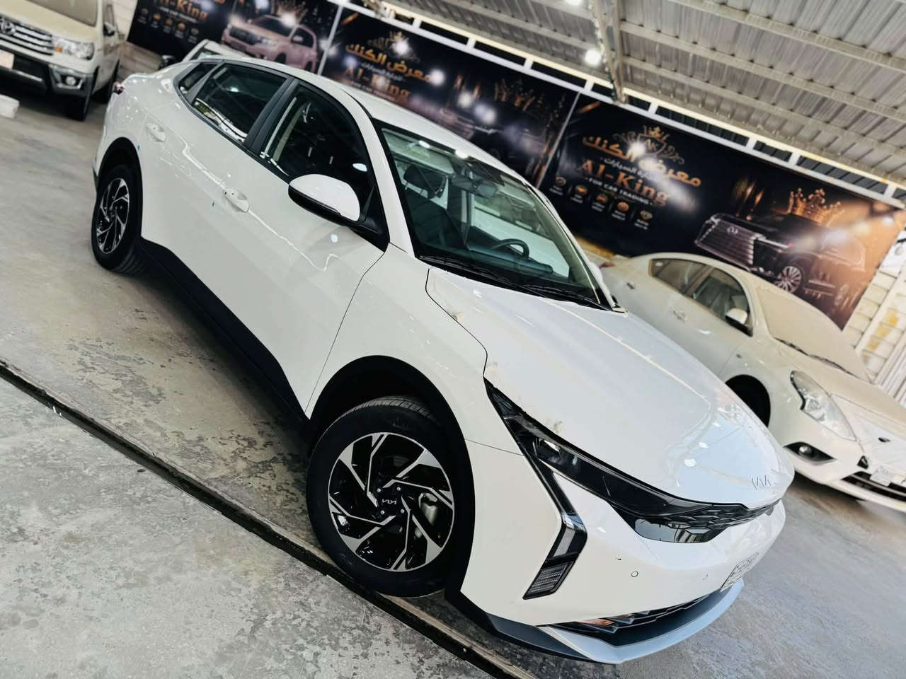 🚨🔥 وصلت للكنك… والفرصة ما تتكرر! 🔥🚨

👑 معرض الكنك يقدم لكم 👑

🚘💥 KIA K3 | موديل 2025 💥🚘
✨ عداد 10,000 KM فقط! ✨

🛡️🔥 ضمان رسمي من شركة المجموعة الدولية
💎 5 سنوات أو 100,000 KM 💎

━━━━━━━━━━━━━━━━━━
💥 المواصفات اللي تهمك: 💥
━━━━━━━━━━━━━━━━━━

🔐 بصمة
🖥️ دشبورد ديجتال
📺 شاشة كبيرة
✨ ويل كروم
🎛️ فول تحكم ستيرن
📡 حساسات أمامية + خلفية
🪞 مرايا شفط + كهرباء
💡 بروجيكتر
⚙️ محرك 1600 CC

━━━━━━━━━━━━━━━━━━

♻️ بيع | شراء | مراوس ♻️

📍 بغداد – الأعظمية – معارض الصليخ

📞 للاستفسار:
🔥 ***********
🔥 ***********

━━━━━━━━━━━━━━━━━━
👑🔥 معرض الكنك 🔥👑
أسعار مميزة… سيارات تستاهل!
