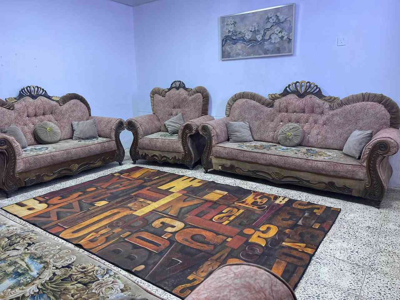 تخم ملكي 10 مقاعد تكمه نضيف بدون اي ضرر ب325 وبي مجال
***********
