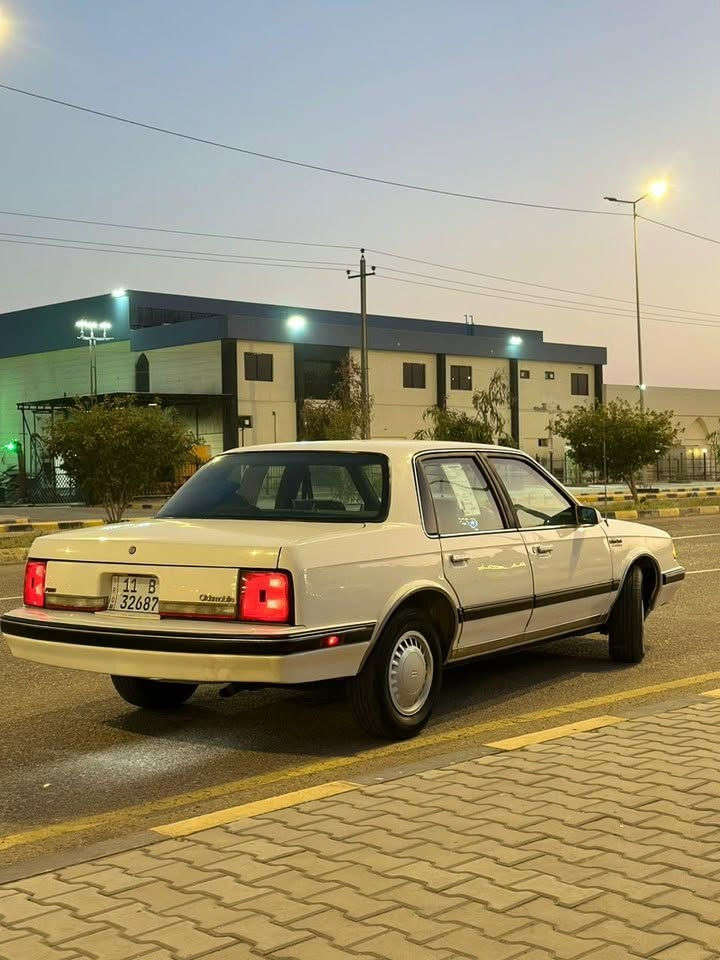 اولدز موبيل موديل 1990 ماشيه 290الف سياره جديده وجاهزه من كل شي كير محرك تبريد رقم بغداد بدون اي نقص ***********سعر 63 مجال قليل
