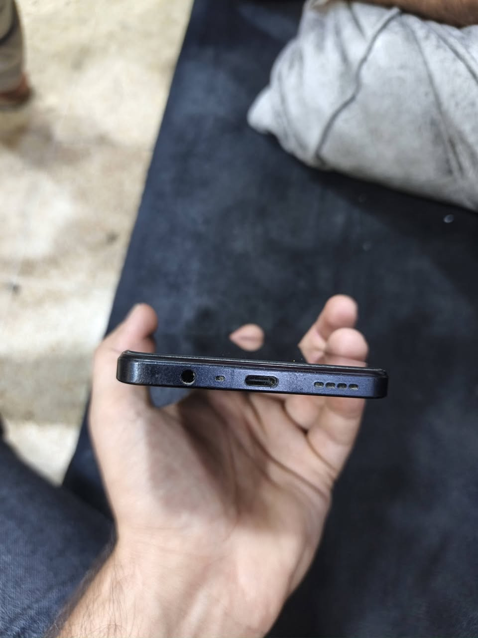 سلام عليكم موبايل للبيع ريلمي c53 نضيف او شرط مامفتوح الشراي يتفضل خاص او يتصل عل خط *********** سعر 130 او بي مجال للطيبين
