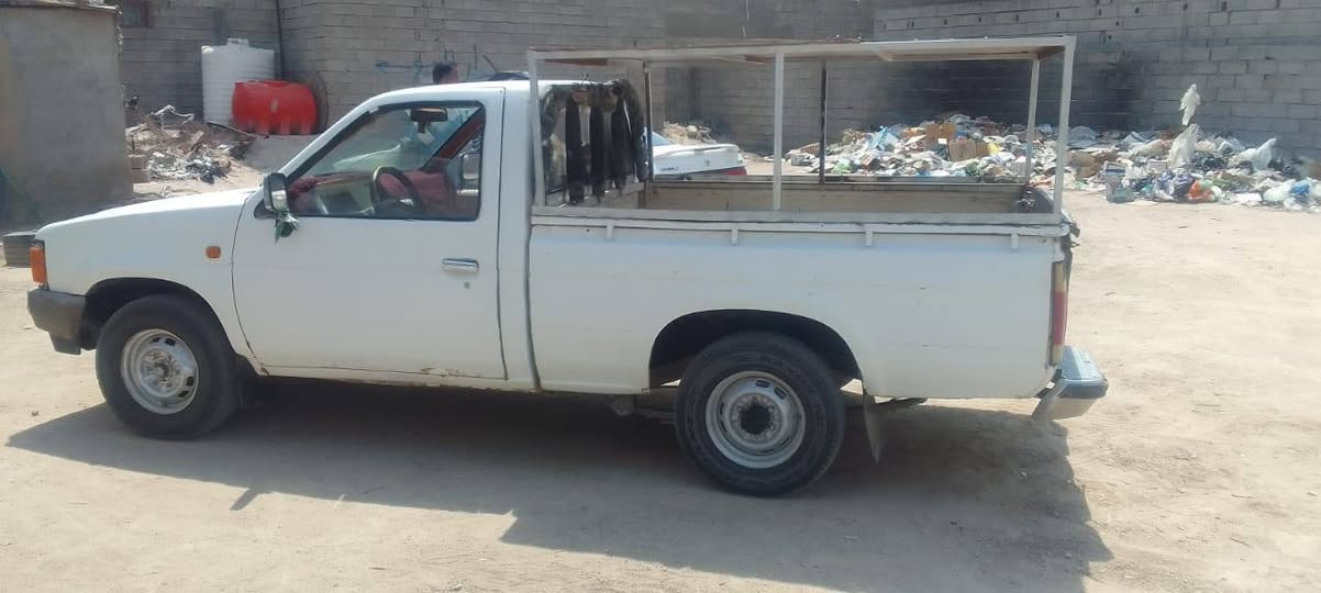 السلام عليكم بيكم نيسان موديل 89 سياره حلوه جاهزه  للبيع 
رقم الهاتف ***********
