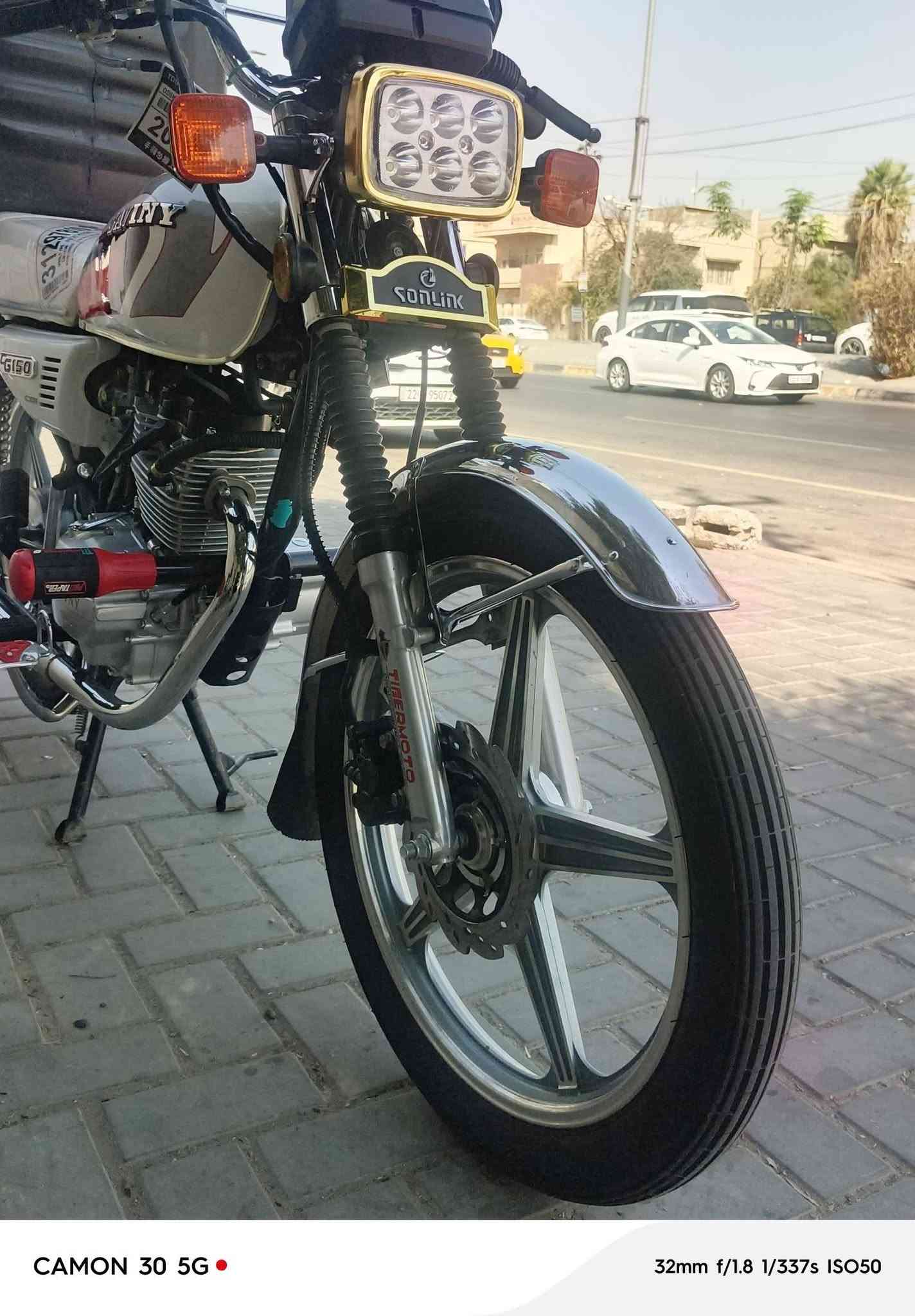 @مطوراه سيفان شرط مامفتوح 
موديل 2020 شرط احلى من الي بل صوره
 مطور فول مفول واحد على واحد✓ماطور جان مخزون
 السعر 850
 عنوان موصل حي النور مقابل كباب عرفان التواصل ع الارقام التاليه
***********بي واتساب

نص مكتوب في الصور:
- CAMON 30 5G 28mm f/1.8 1/133s ISO50
- CAMON 30 5G 28mm f/1.8 1/253s ISO50
- CAMON 30 5G 32mm f/1.8 1/160s ISO50
- CAMON 30 5G • 28mm f/1.8 1/175s ISO50
- CAMON 30 5G • 32mm f/1.8 1/281s ISO50
- CAMON 30 5G • 32mm f/1.8 1/337s ISO50
- CAMON 30 5G 32mm f/1.8 1/180s ISO50
- CAMON 30 5G  32mm f/1.8 1/186s ISO50