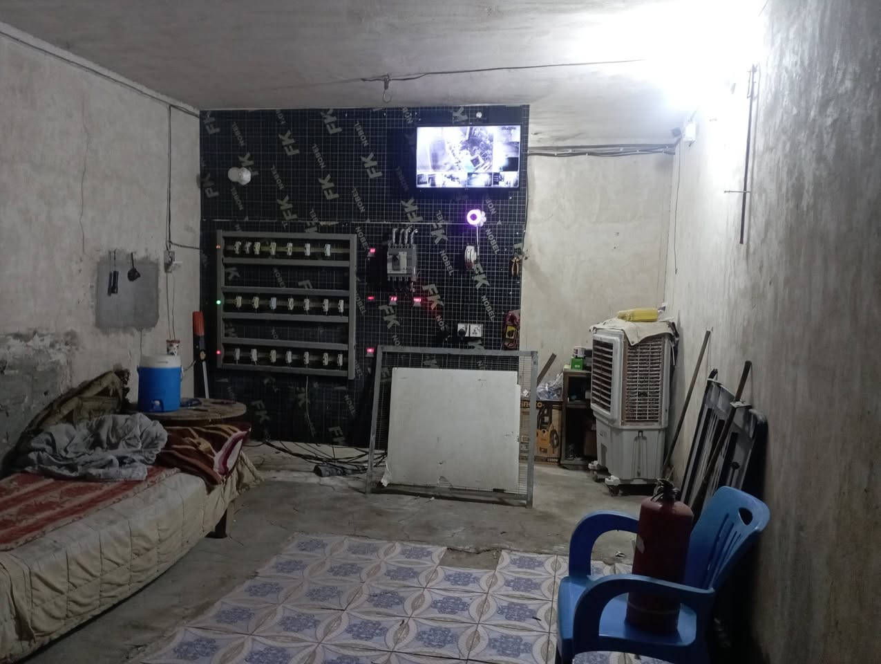 موقع للبيع
مكاين عدد 2شتاير 24 وحده راس توليد250والثانيه 160كيفي بيه تانكي گاز 10الاف لتر وبيه حصة گاز 100كيفي مسجله بيه حمل 600 امبير الارض اجار 50الف الشهر ومدفوع مال سنة 27 كله الموقع بابل الحمزه الغربي قرب مزار ظاهر ومظهر (ع) على الشارع  موقع مرتب ونظيف  للاستفسار الاتصال على الرقم ***********
