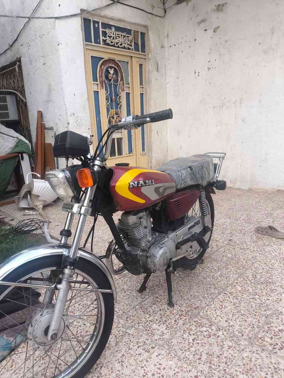 نامه للبيع مفتوحه مره وحده مكينه ناعمه مشيه حلو بدون بدون أوراق عوزه ترتيبات بسيطه من الخارج سعره 475 وبيه مجال للشراي الموشراي لا يراسل ويتعبني رجاء مكاني عماره حي الخليج
