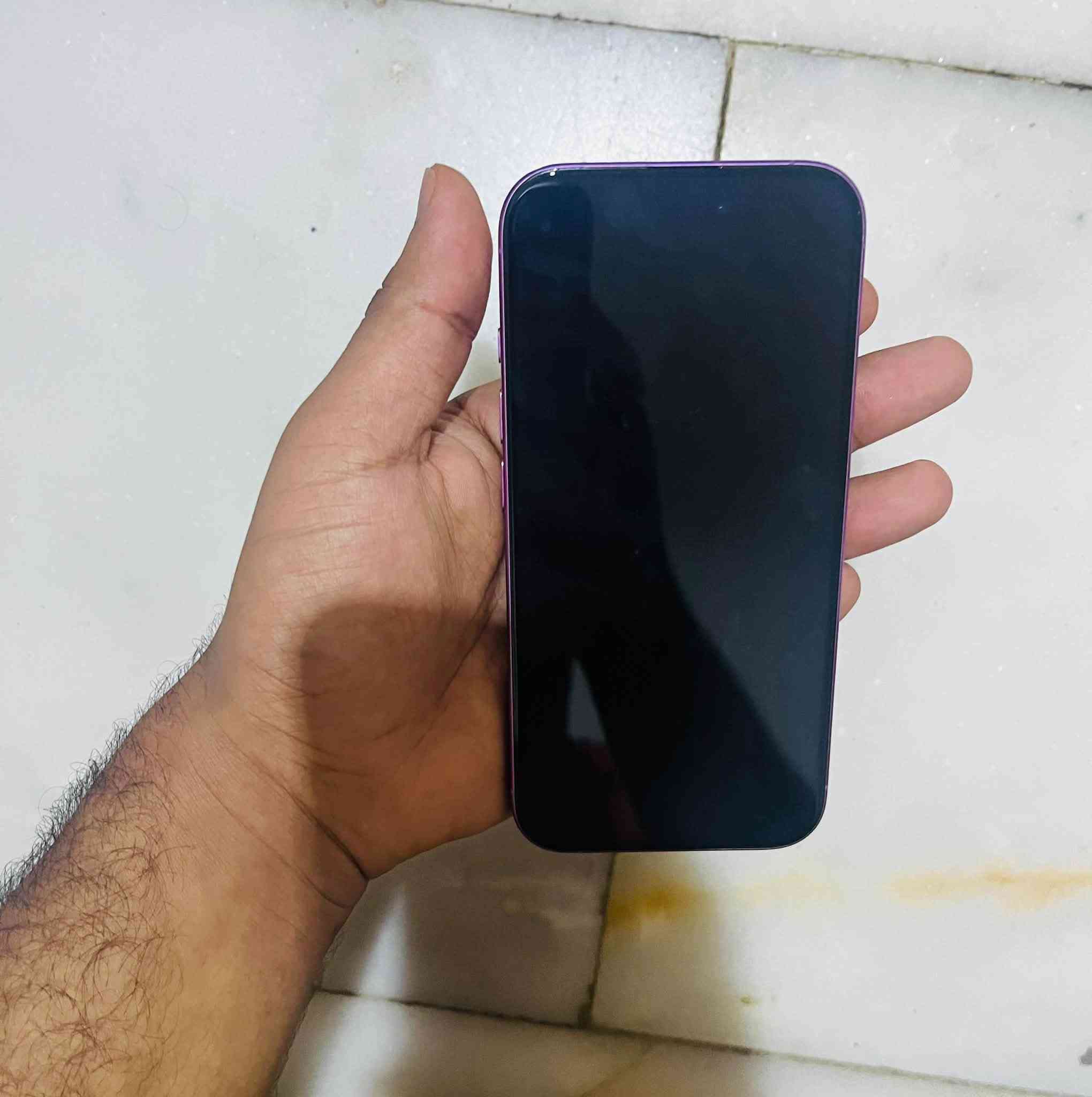جهاز 16برو فقط ذاكره 128بطاريه87جهاز نضيف جداً خدش ما بيه للبيع ***********
