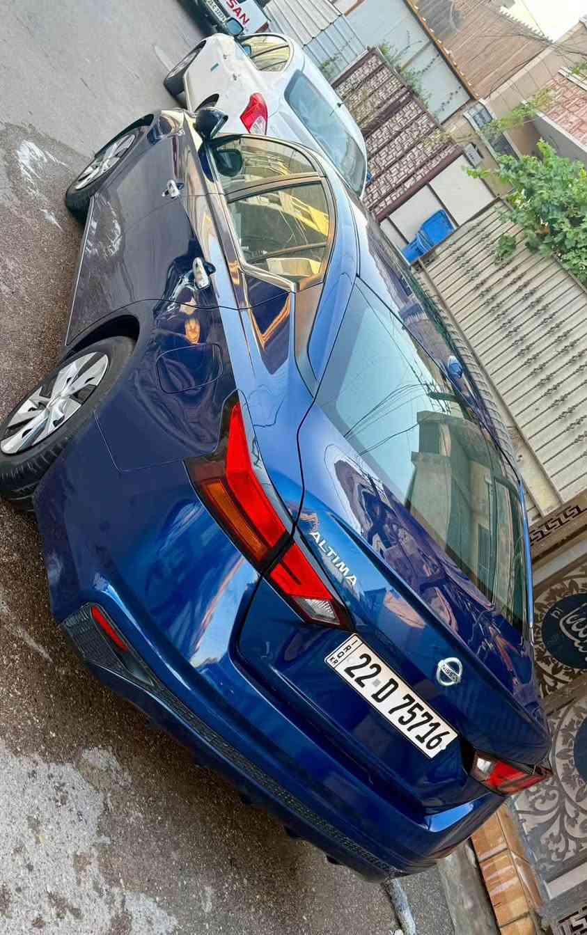 سلام عليكم💙
الحلوة للبيع نيسان ألتماا 🤍
موديل 2020💙
مواصفات:SV 
:بصمة
رادار امامي
كامرة خلفية دوارة
تحكمات استيرن
كروز سرعة
مانع انزلاق 
كشنات مخمل🩶
وباقي المواصفات المعروفة عامة💙

(الحادث) جاملغ وحافة البنيد فقط 
الجاملغ مبدل نفس ألون طبق الوكالة
والبنيد مصبوغ نصه فقط؟💯

(ايرباك) استيرن فقط💙

السيارة كامله مكمله مناقصه برغي💙💯

مكينة (2500) تنفس طبييعي كير مكينه صدر مكفولات مكانها بغداد السعر ١٣٥ وبيها مجال شي قليل الاتصال على رقم ***********
