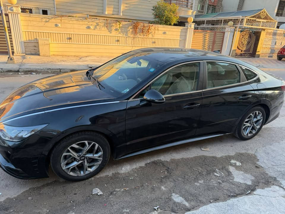 سوناتا ٢٠٢٠ الشكل السبورت
٢٥٠٠ دبل نوزل ماشيه ٦٨ الف كيلو  
***********  
سونار كلشي مبين بيها بل سونار  
يرادلها  بوليش وتكحيل شويه 
السعر ١٣٠ورقه
