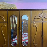 غرفة نوم • خشب • فلكة صباح الخياط