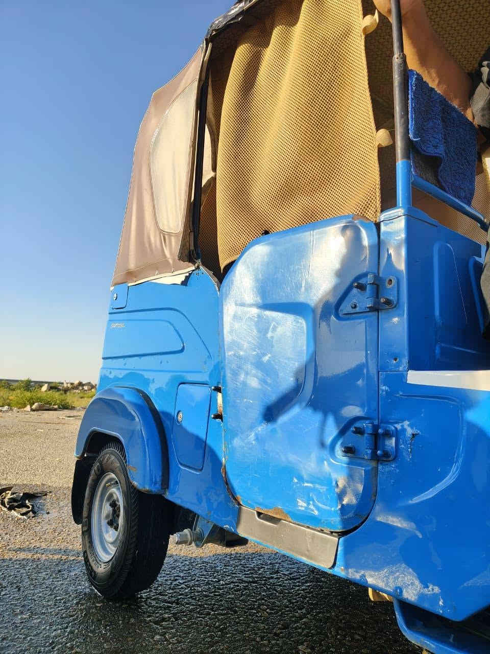 تكتك ٢١للبيع
رقم بابل انكليزي بأسمي هزه جديد 
بيه ضربه خفيفه يم البكلايت معمره 
معمر بيه مصاطر بس 
السعر ٧٢٠٠وبيها مجال
***********
مكاني بابل المسيب
