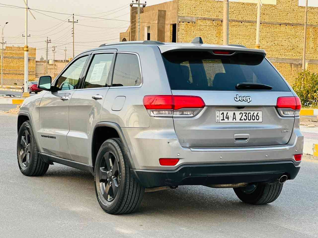 للبيع او مراوس
جيب لاريدو 2019 اصل رقم بصره دولي بسمي 
وارد امريكي ضررها جاملغ وباب مبدلات اصليات
مواصفات
بصمه ابواب
بصمه تشغيل
شاشه كبيره
كامرا خلفيه
تحكم ستيرن
مكينه 3600
6سلندر
ويل كروم
كشن جلد كهرباء
جنطه كهربائي
اشاره بمرى
تبريد قطعتين
ماشيه 90 الف
وباقي المواصفات المعروفه سيارة جديدة وجاهزة حداده تبريد تخم تاير كير ومكينه العنوان الناصريه مركز السعر 185 وبيه مجال 
***********
***********
