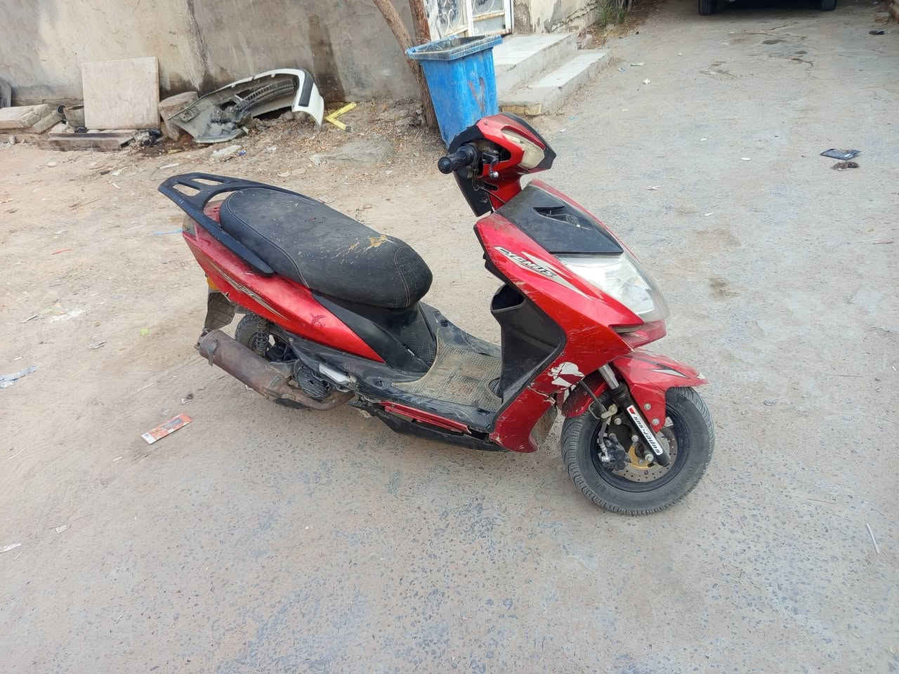للبيع دراجه سكنس مديل 2021
دراجه مجفته بوشه وبستم فقط نقصها راجز مال سلف وهندر عرموطه مالته طاكه فقط سعرها 150 وبيها مجال مكاني النجف كوفه ***********
